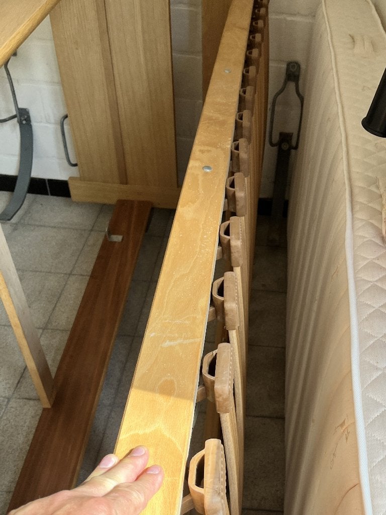 Koopje!  Bed, matras en lattenbodem, Maison & Meubles, Chambre à coucher | Lits, Beige, Une personne, Enlèvement, Utilisé