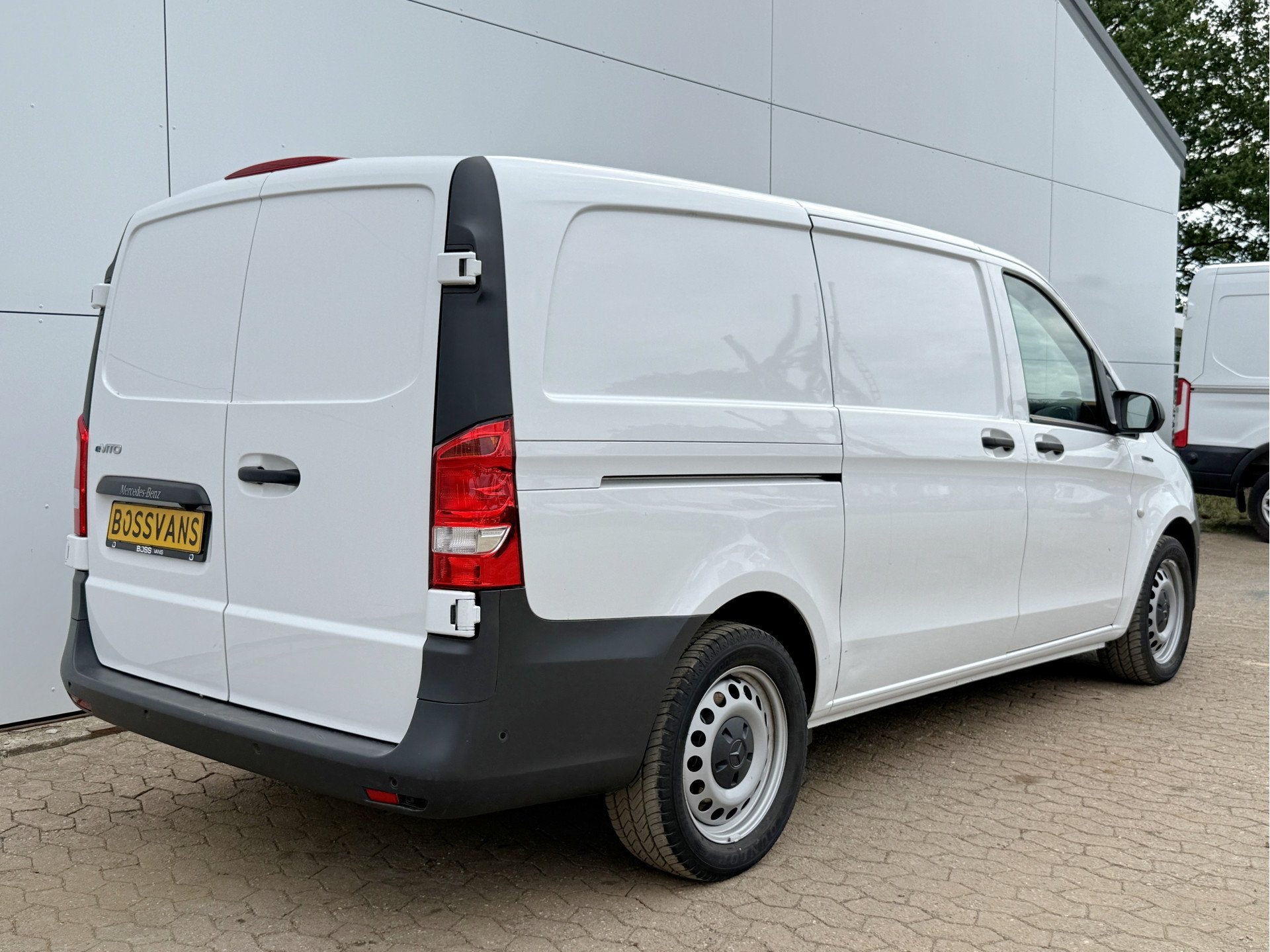 Mercedes-Benz eVito 112 66kWh L2 Elektrisch 96,3% (SOH) 280k, Auto's, Stof, Mercedes-Benz, 5 deurs, 2371 kg