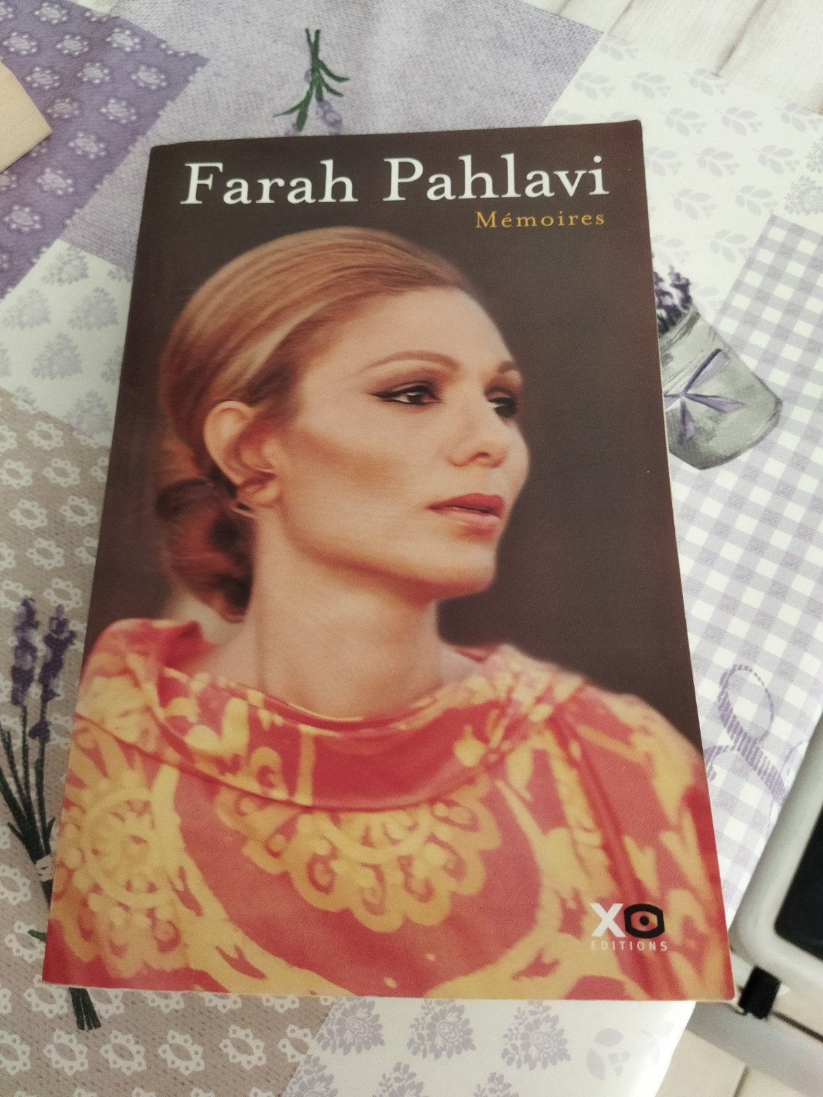 Farah Pahlavi, Ophalen of Verzenden