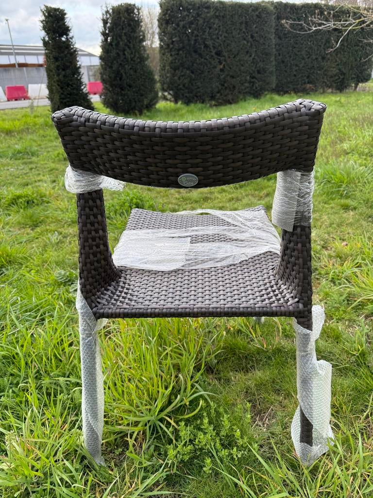 Twee vlechtwerk stoelen in bruin, Tuin en Terras, Ophalen of Verzenden, Nieuw, Wicker