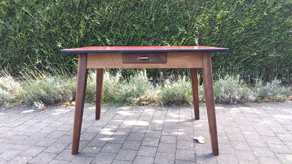 Tafel, 100 à 150 cm, Quatre personnes, Enlèvement, Utilisé