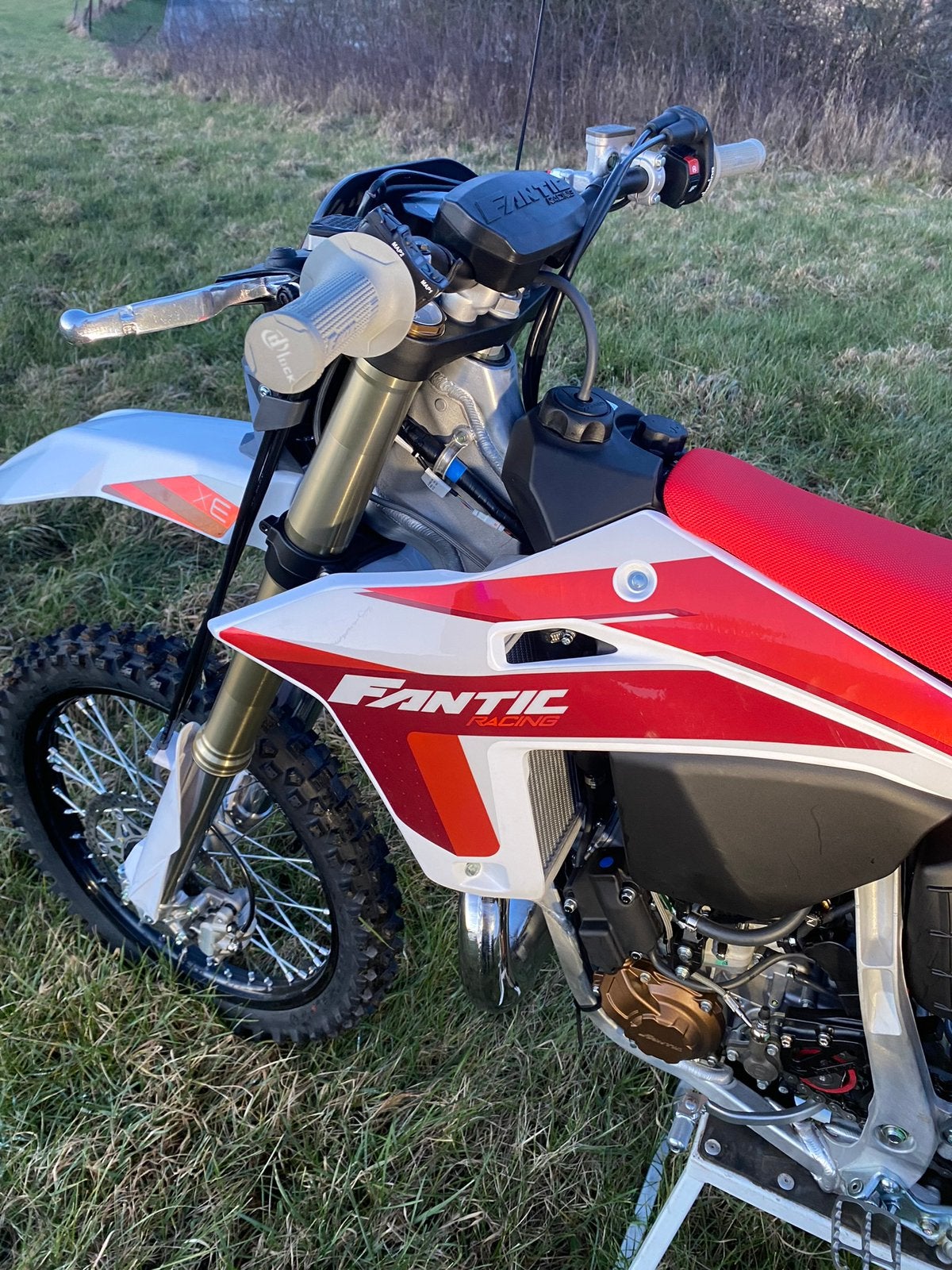 Fantic XE 300 2025, Vélos & Vélomoteurs, Enlèvement, Comme neuf