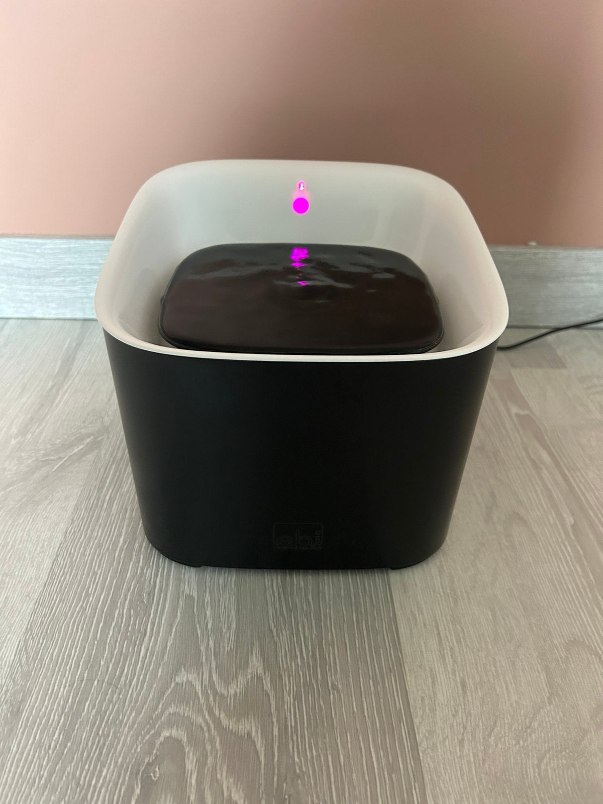 EBI Moana design drinkfontein zwart met sensor, Ophalen, Zo goed als nieuw