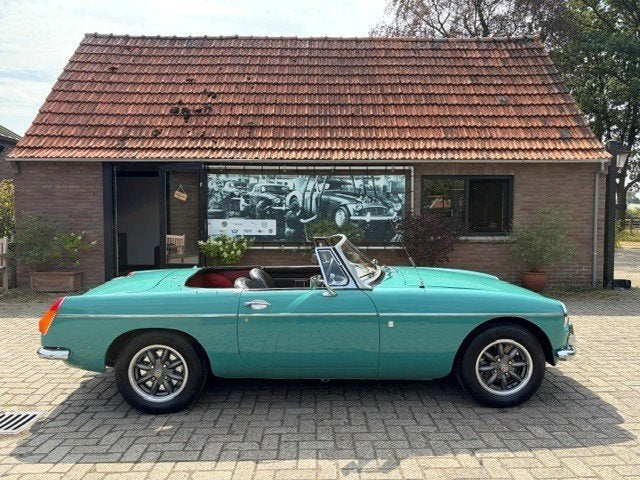 MGB Aqua Blue, 1972, B, Achat, Boîte manuelle, Toit ouvrant