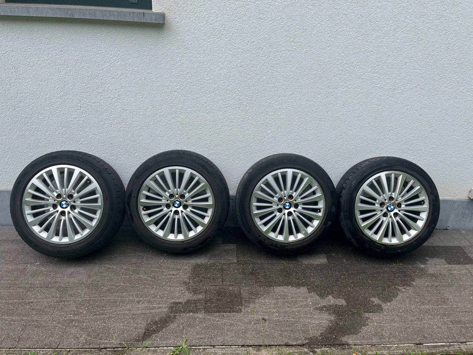 4 Jantes Alu Origine BMW 17´ + Pneus Été Continen 205/55/R17, Autos : Pièces & Accessoires, Pneus & Jantes, Pneus et Jantes, Pneus été