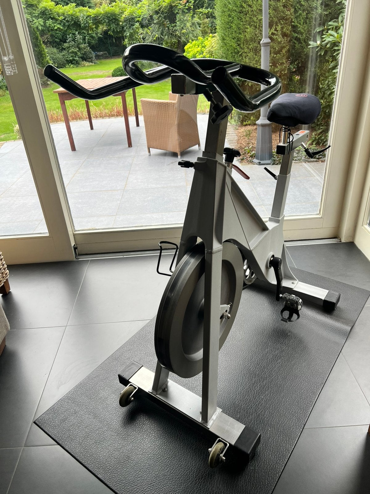 Spinning Bike / indoor cycle, Sport en Fitness, Ophalen, Gebruikt, Metaal, Spinningfiets