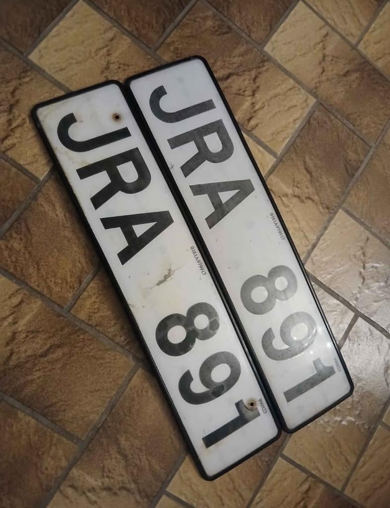 Plaque immatriculation suedoise, Ophalen, Gebruikt
