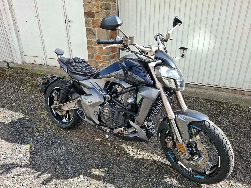 a vendre zontes v310 parfait état, Motos, Motos | Honda, Particulier, Autre, 12 à 35 kW, 1 cylindre, Permis Moto A2 minimum, ABS