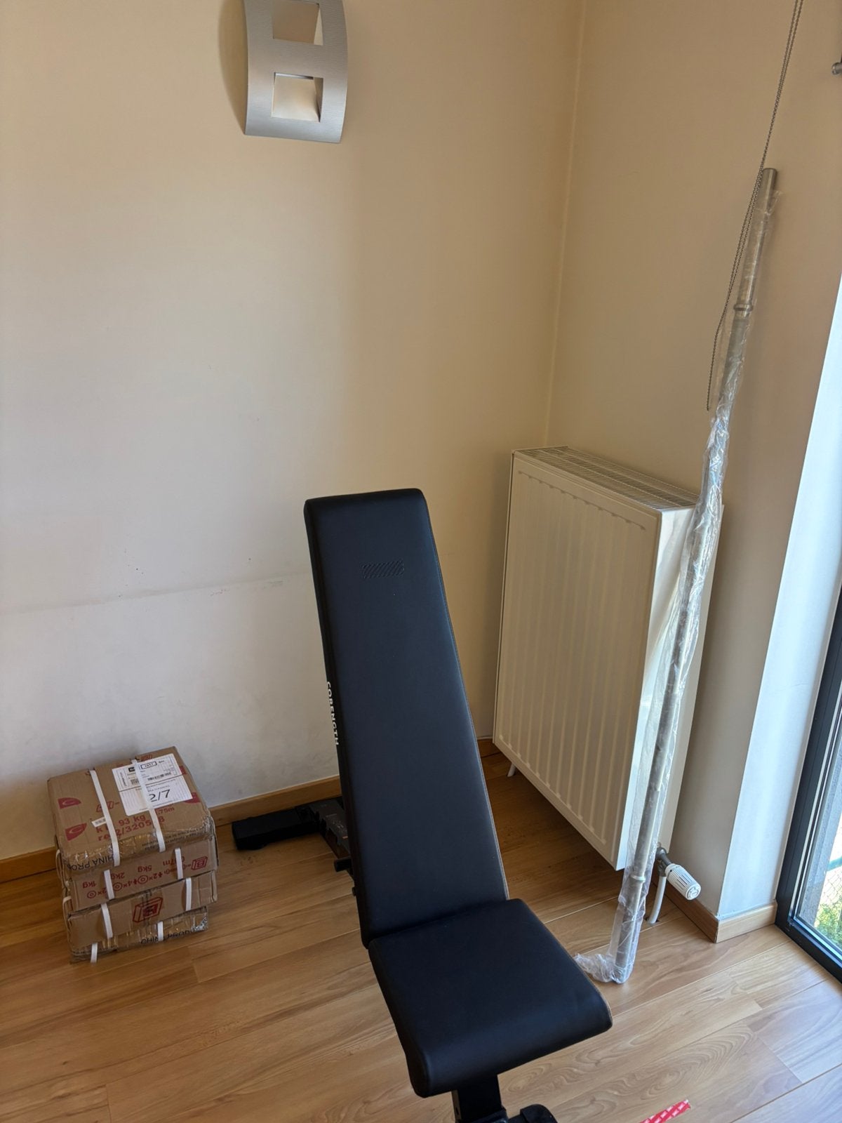 Fitnessbank + gewichten (93kg) NIEUW, Sport en Fitness, Ophalen, Nieuw, Fitnessbank