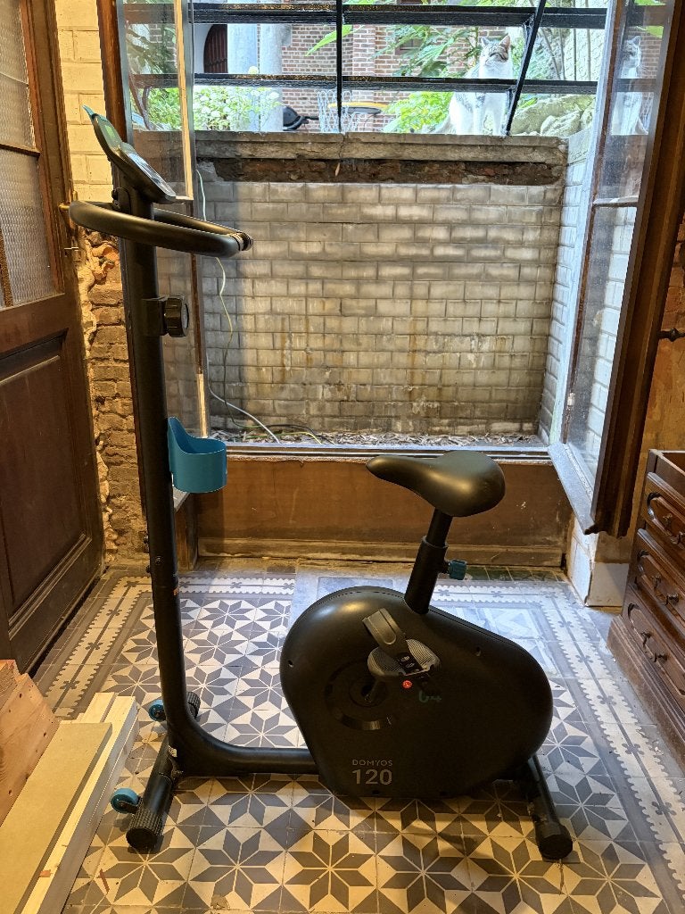 Domyos 120 hometrainer – zo goed als nieuw – €50, Sport en Fitness, Ophalen, Zo goed als nieuw, Metaal, Benen