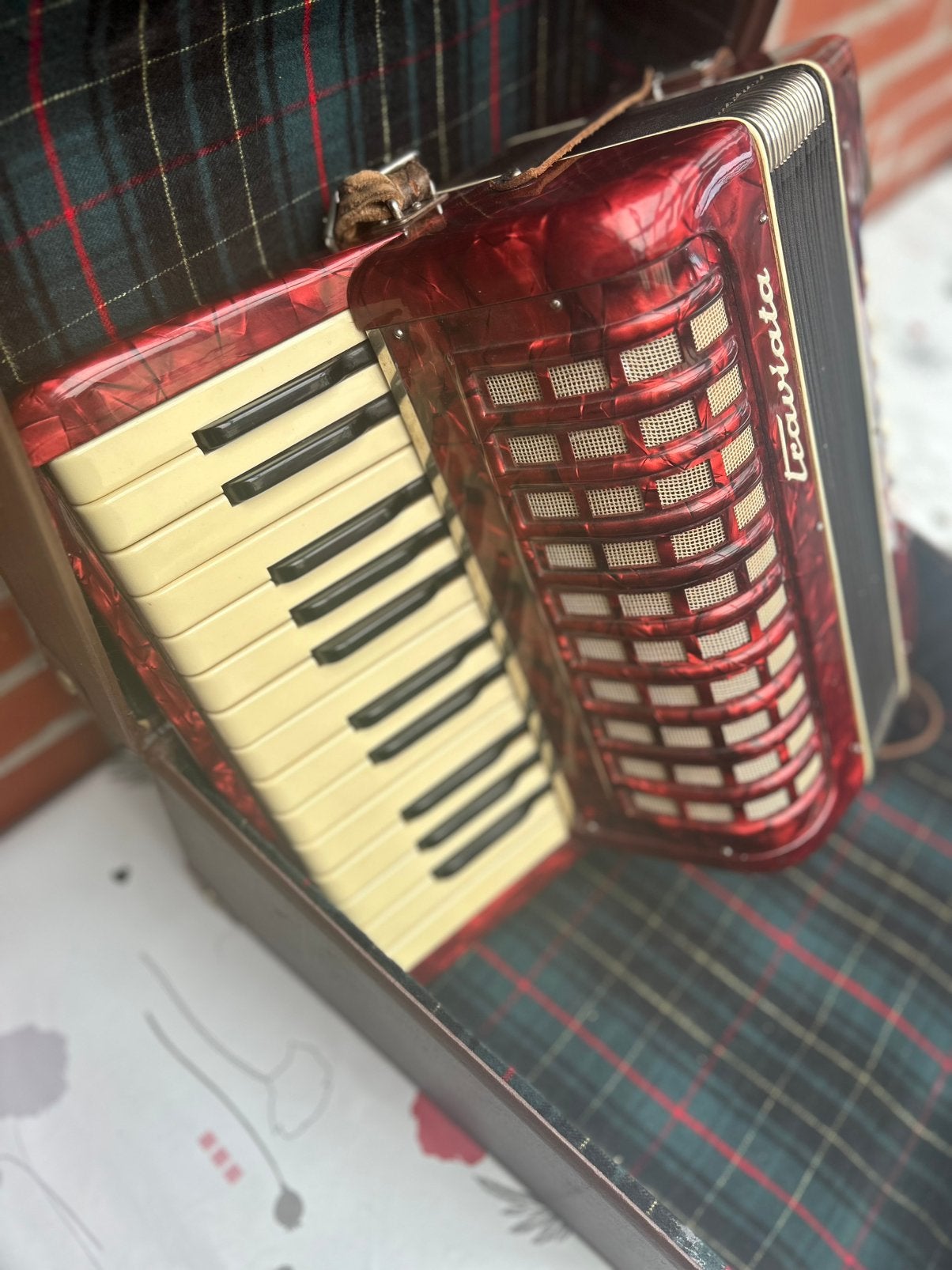 Accordeon Traviata, Musique & Instruments, Accordéons, Autres marques, Utilisé, Accordéon à touches, Enlèvement