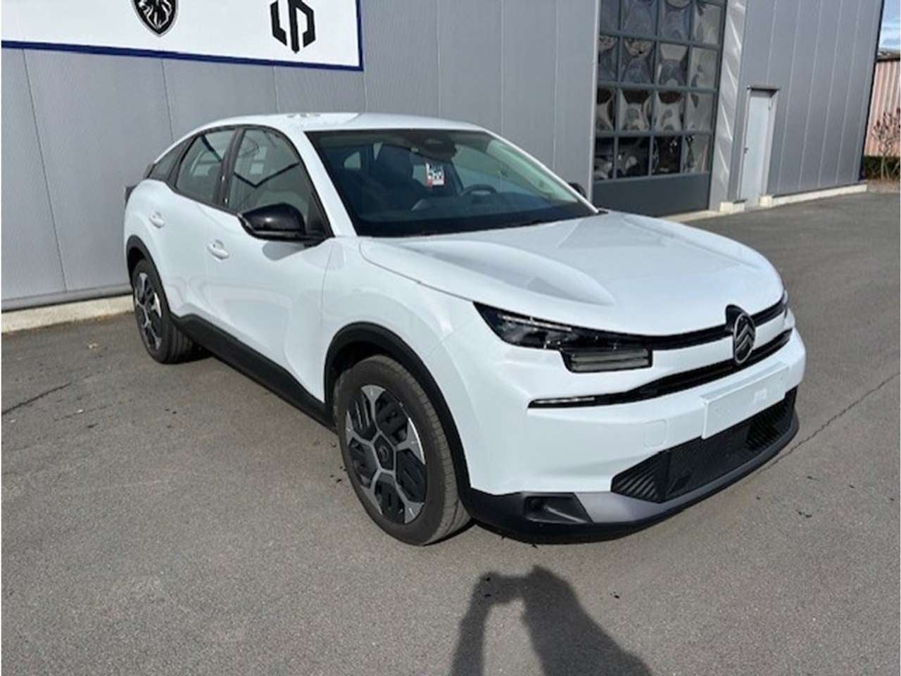 Citroen C4 1.2 MHEV Plus Hybrid, Auto's, Citroën, 0 min, Wit, Bedrijf, Hybride Elektrisch/Benzine
