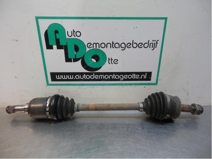 Aandrijfas links-voor van een Fiat Panda (Panda 03-), Gebruikt, -, -, Ophalen of Verzenden