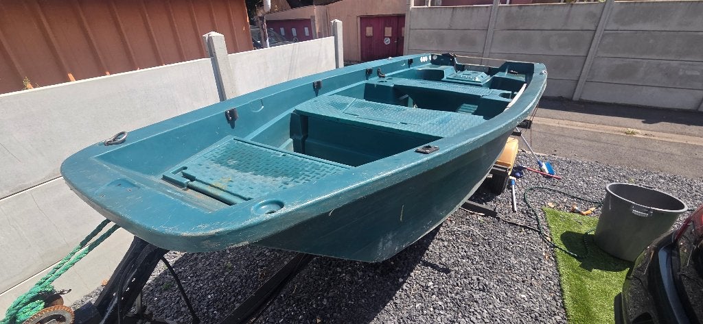 Barque armor 400, 4 m, Autres carburants, Enlèvement, Utilisé