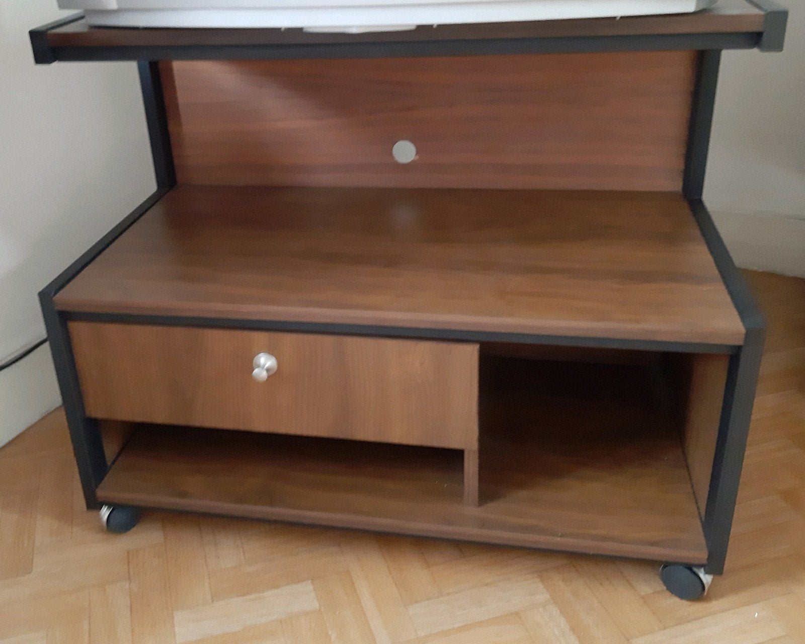 Tv meubel, Ophalen