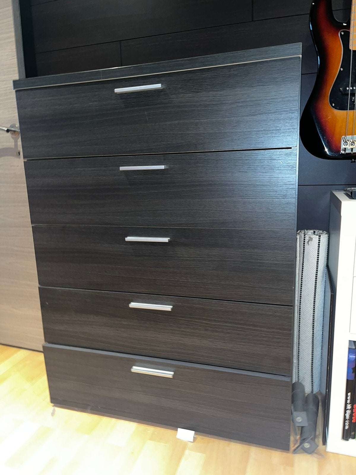 Commode 5 tiroir - a donner, Maison & Meubles, 25 à 50 cm, Enlèvement, Utilisé, 50 à 100 cm