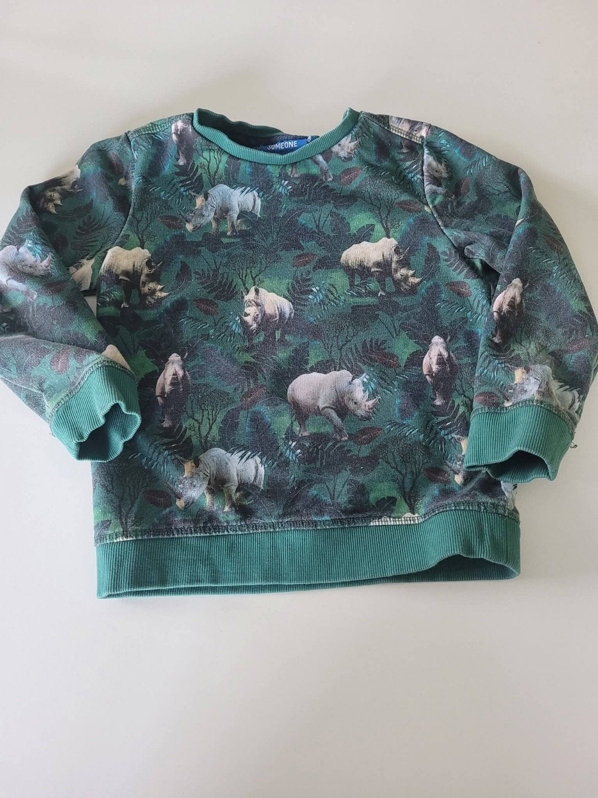 Sweater jungle Maat: 110 Merk: Someone, Enlèvement