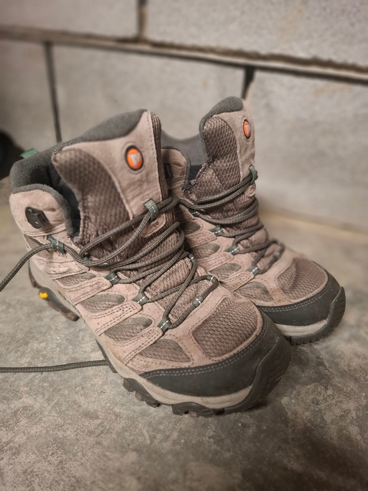 Merell Moab 2 Mid Waterproof wandelschoenen maat 43, Ophalen, Zo goed als nieuw, Schoenen
