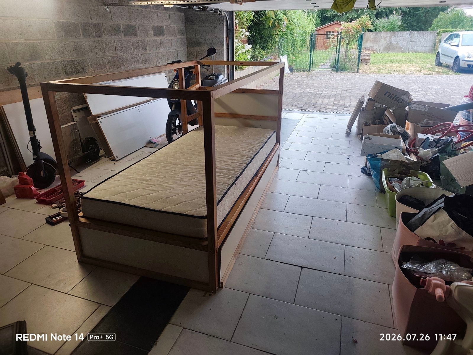 lit cabane 98cm/209cm avec matelas, Enlèvement
