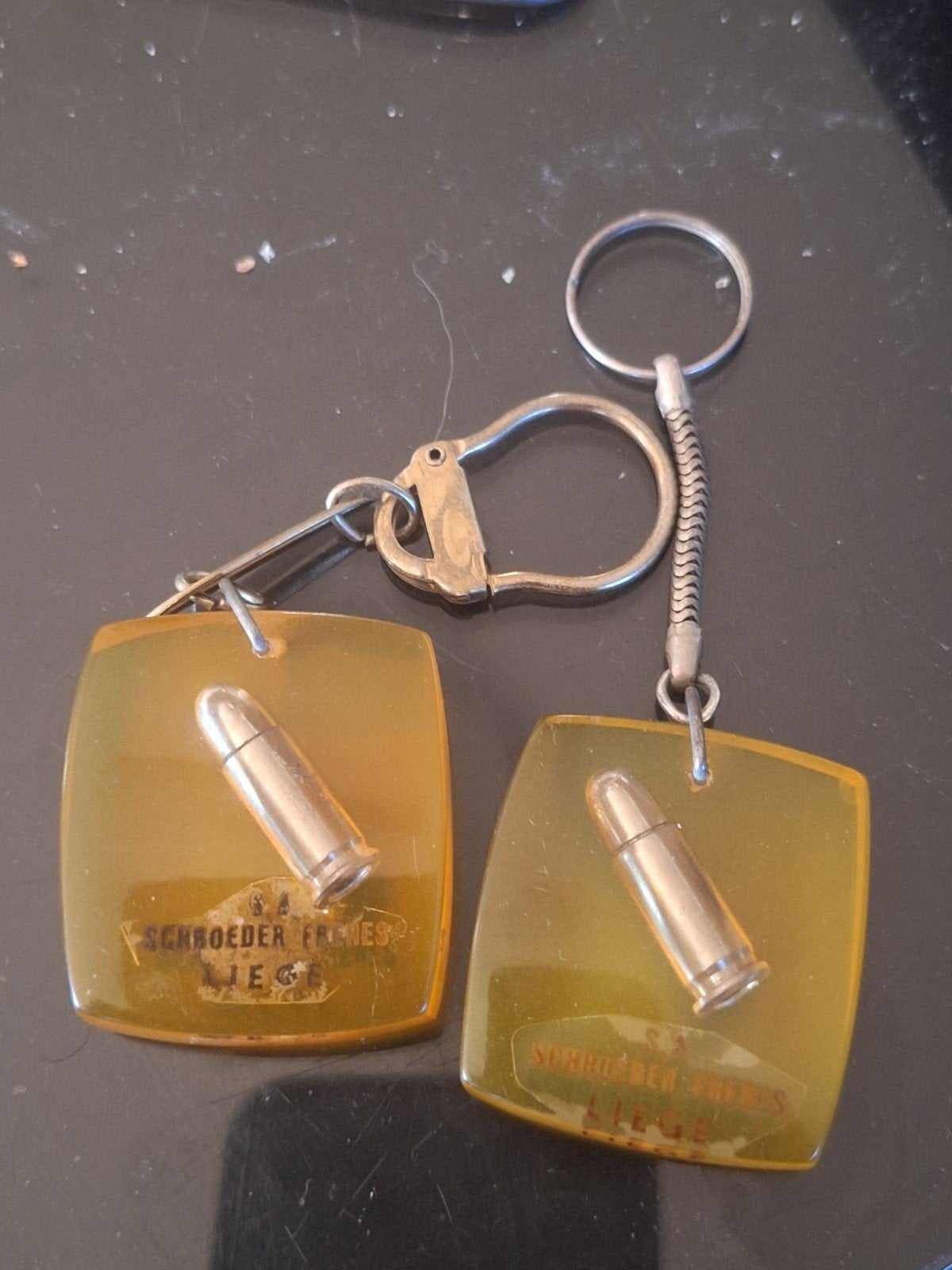 lot 2 porte clef armurerie schroeder balle fn herstal