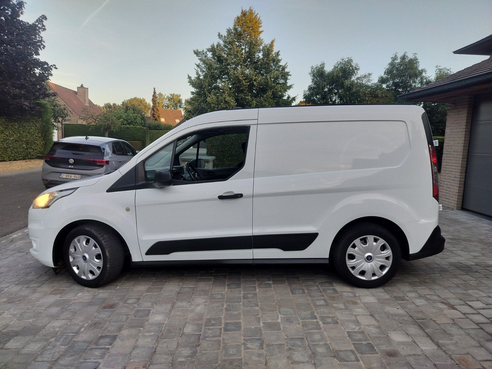 FORD CONNECT 2019 • BTW/LV! • 40000KM • 1J GARANTIE, Auto's, Dealer onderhouden, Stof, https://public.car-pass.be/vhr/bc400dcf-4b98-47ff-80b2-b25cab876b3c