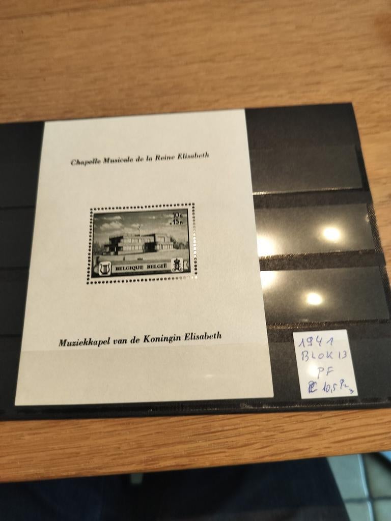 Stand Blok Music Chapel 1941 en parfait état, Envoi, Neuf, Musique