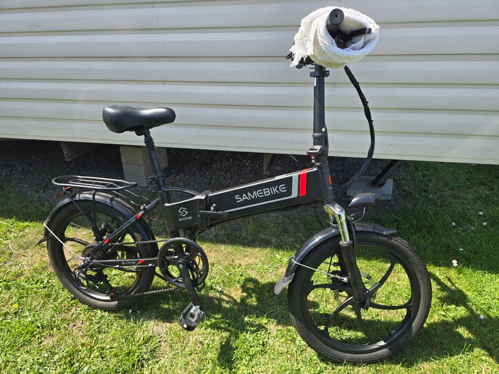 velo pliables électrique en état neuf plus accessoires, Enlèvement