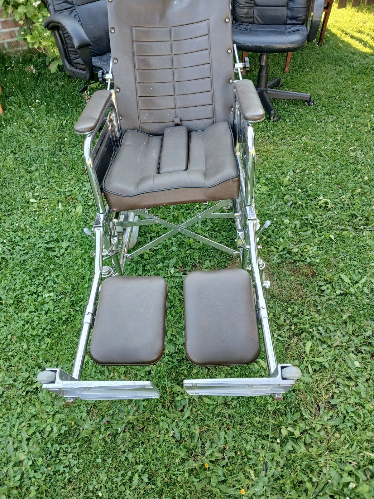 Stoel voor gehandicapten, Ophalen