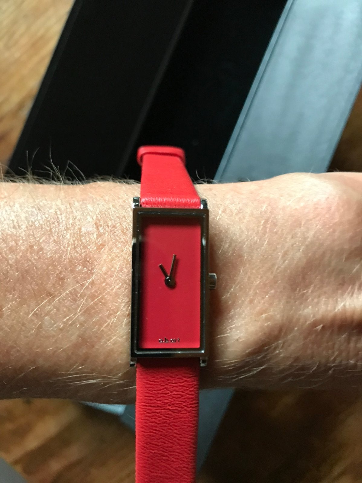 Zwitsers vrouwenhorloge, Handtassen en Accessoires, Horloges | Dames, Ophalen, Zo goed als nieuw