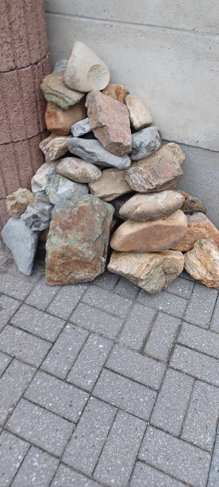 te koop , rotsblokken ., Ophalen