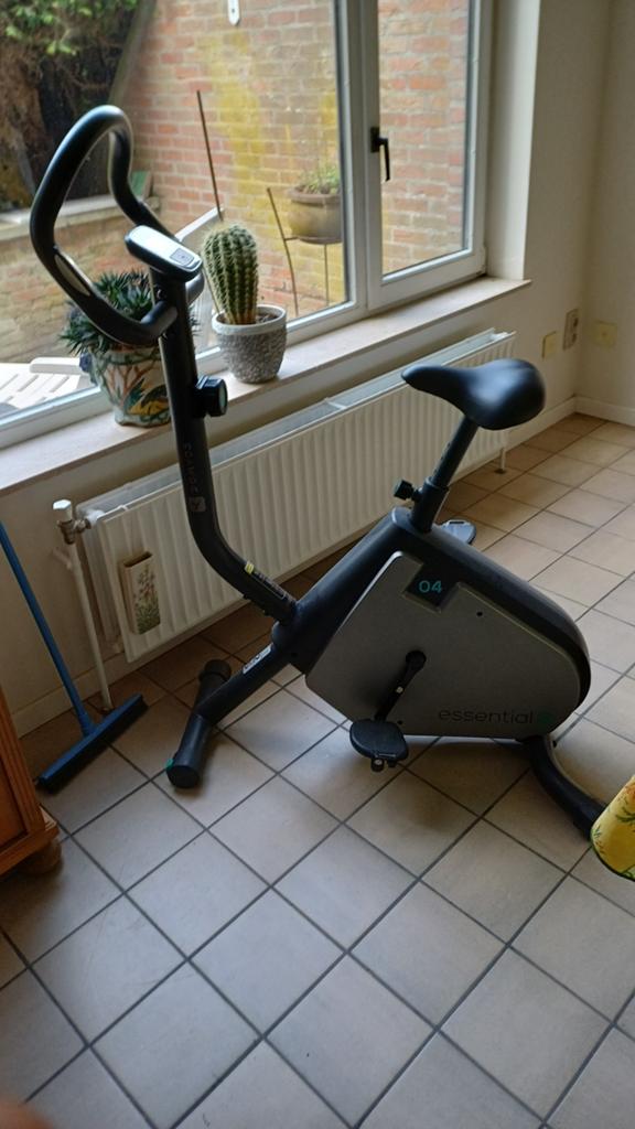 Velo d’appartement et volière, Sport en Fitness, Fitnessapparatuur, Ophalen, Zo goed als nieuw
