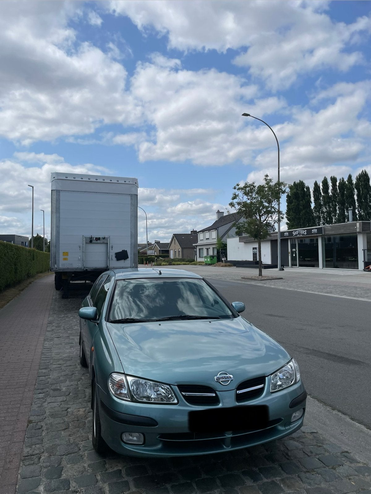 Nissan Almera Airco in nette staat kan gekeurd worden, Auto's, Almera, Handgeschakeld, 5 deurs, Particulier