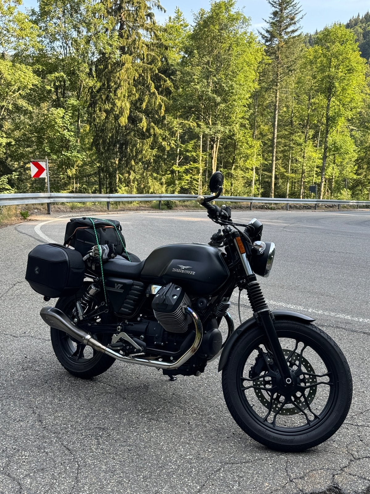 Moto Guzzi V7, Particulier