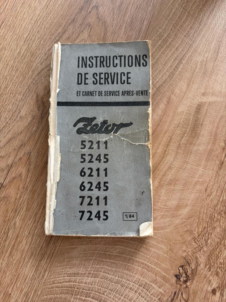 Livre de service tracteur zetor, Enlèvement ou Envoi, Comme neuf