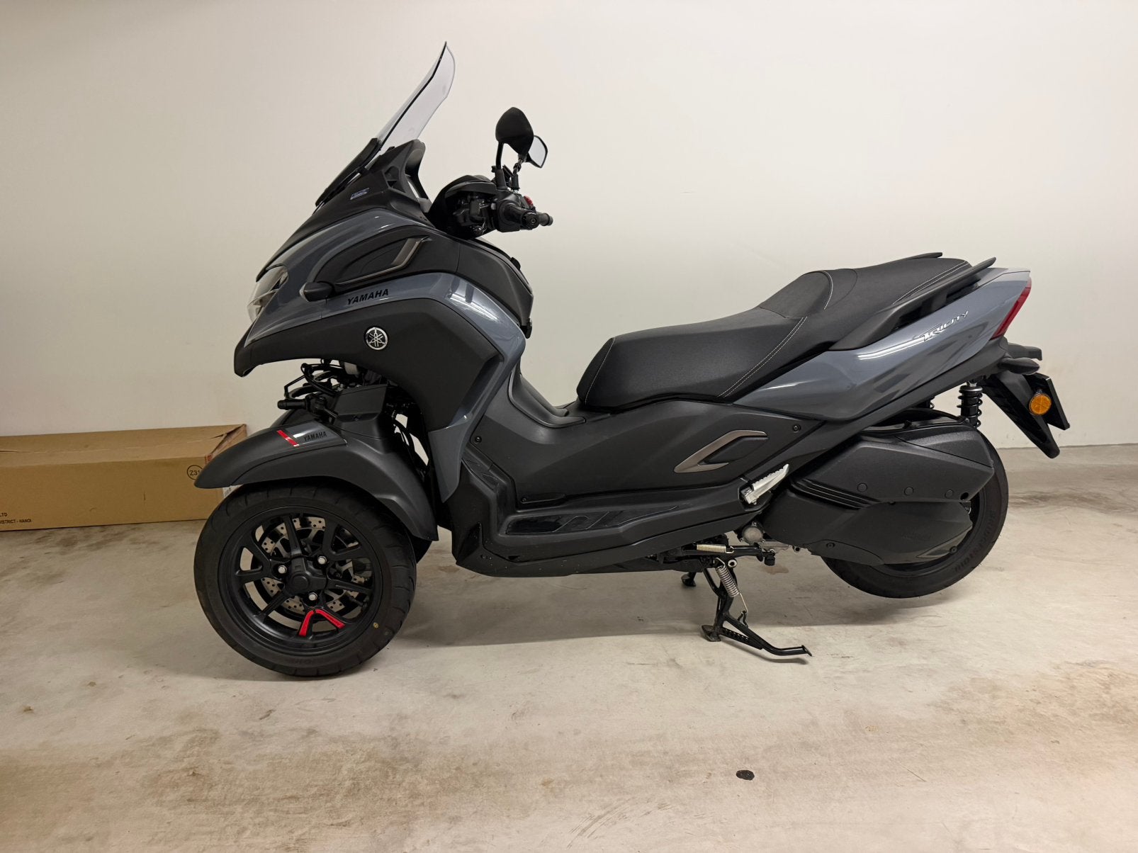 Yamaha tricity 300 slechts 1400 km !, Particulier, Nieuw