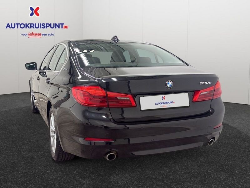 BMW Série 5 530e iPerformance AUT Leder Open dak 360 Camera, Auto's, Achterwielaandrijving, 4 cilinders, Zwart, Hybride Elektrisch/Benzine