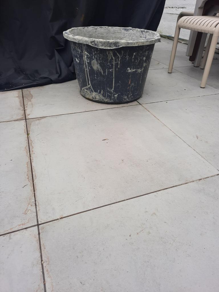 Seau pour faire du béton, Enlèvement, Béton