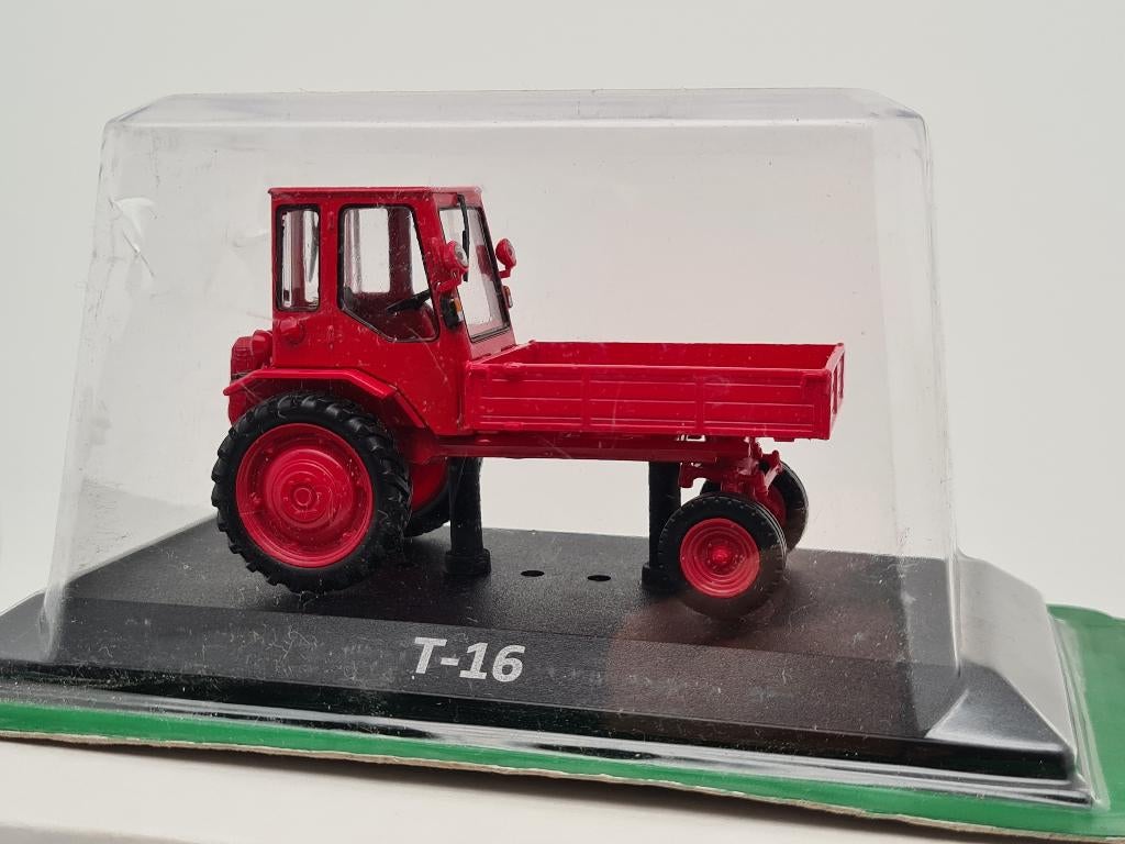 Chargeur frontal pour véh. agricoles soviétiques T-16 (1965), Hobby & Loisirs créatifs, Voitures miniatures | 1:43, Comme neuf