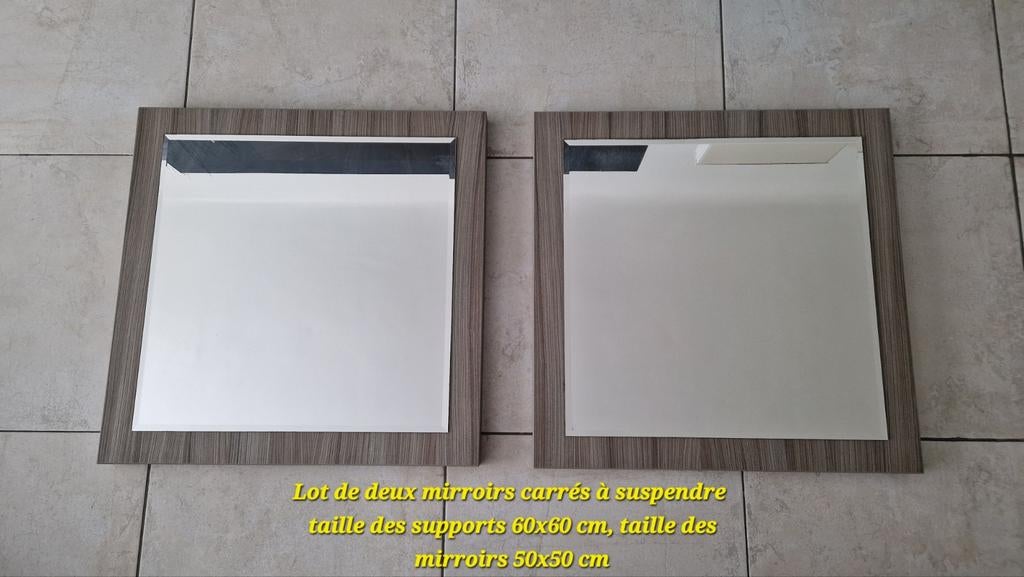 Deux mirroirs carrés