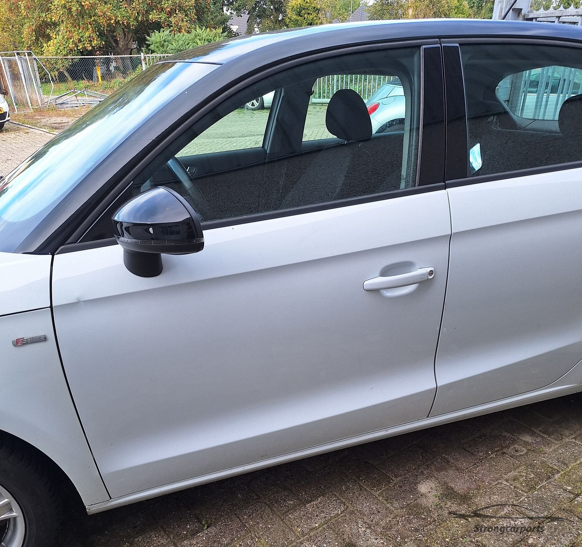 Deur Portier Audi A1 links voor 5 deurs Kleurcode LS9R 2012, Auto-onderdelen, Gebruikt, -, Deur, -
