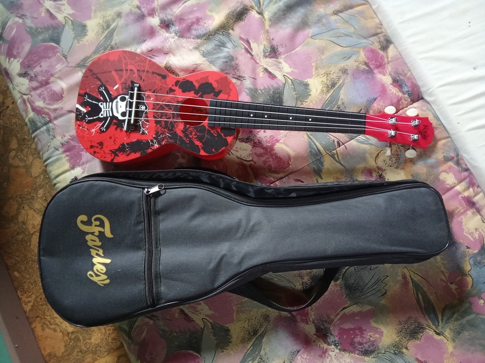 ukelele, Musique & Instruments, Enlèvement, Ukulélé