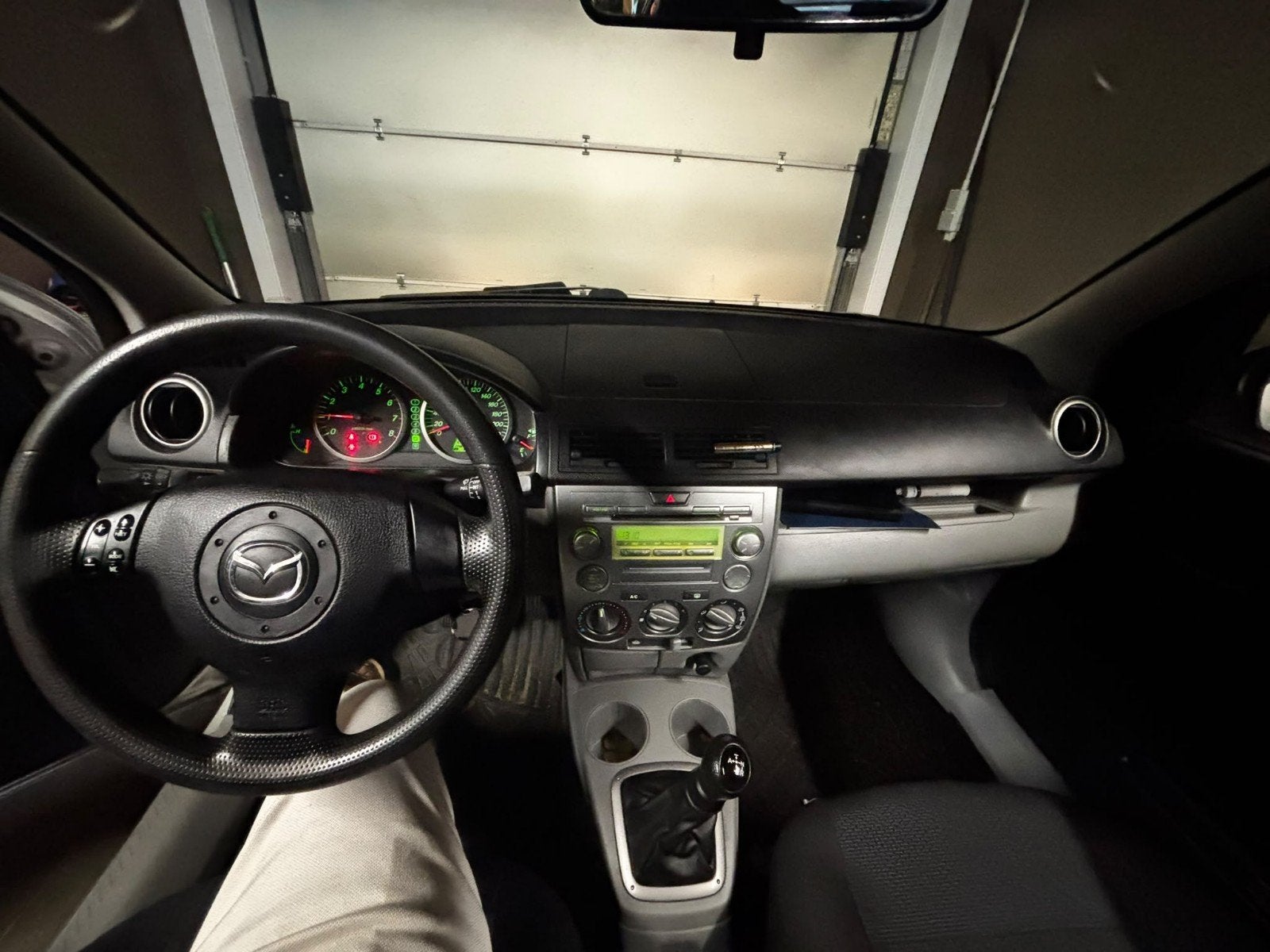 Mazda 2 Automaat benzine Airco, Auto's, Stof, Zwart, Adaptive Cruise Control, 5 deurs