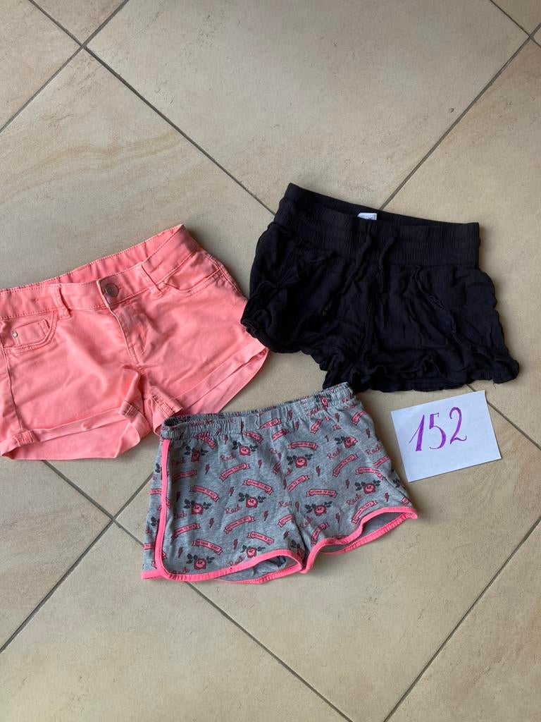 Drie Meisjes Shorts maat 152, Enfants & Bébés, Vêtements enfant | Taille 152, Enlèvement, Utilisé, Fille, Pantalon