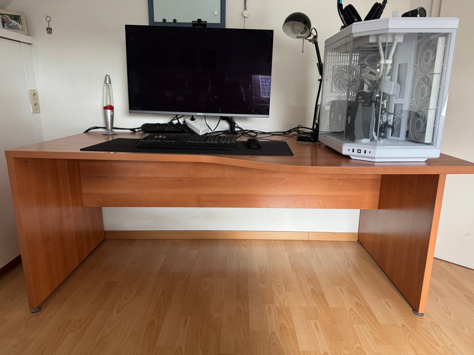 Bureau + 2 kasten, Ophalen, Zo goed als nieuw