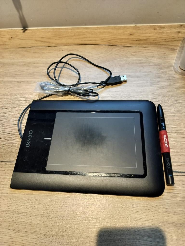 Wacom CTL-460 bamboo pen tablet, Informatique & Logiciels, Tablettes graphiques, Enlèvement