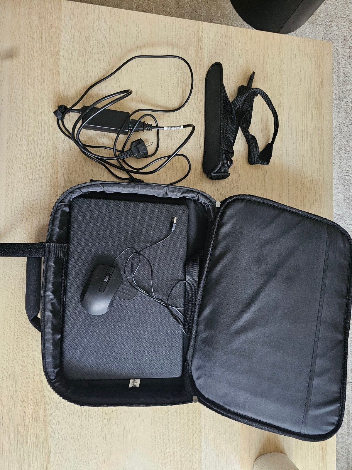 Laptop set: muis en laptoptas, Computers en Software, Ophalen