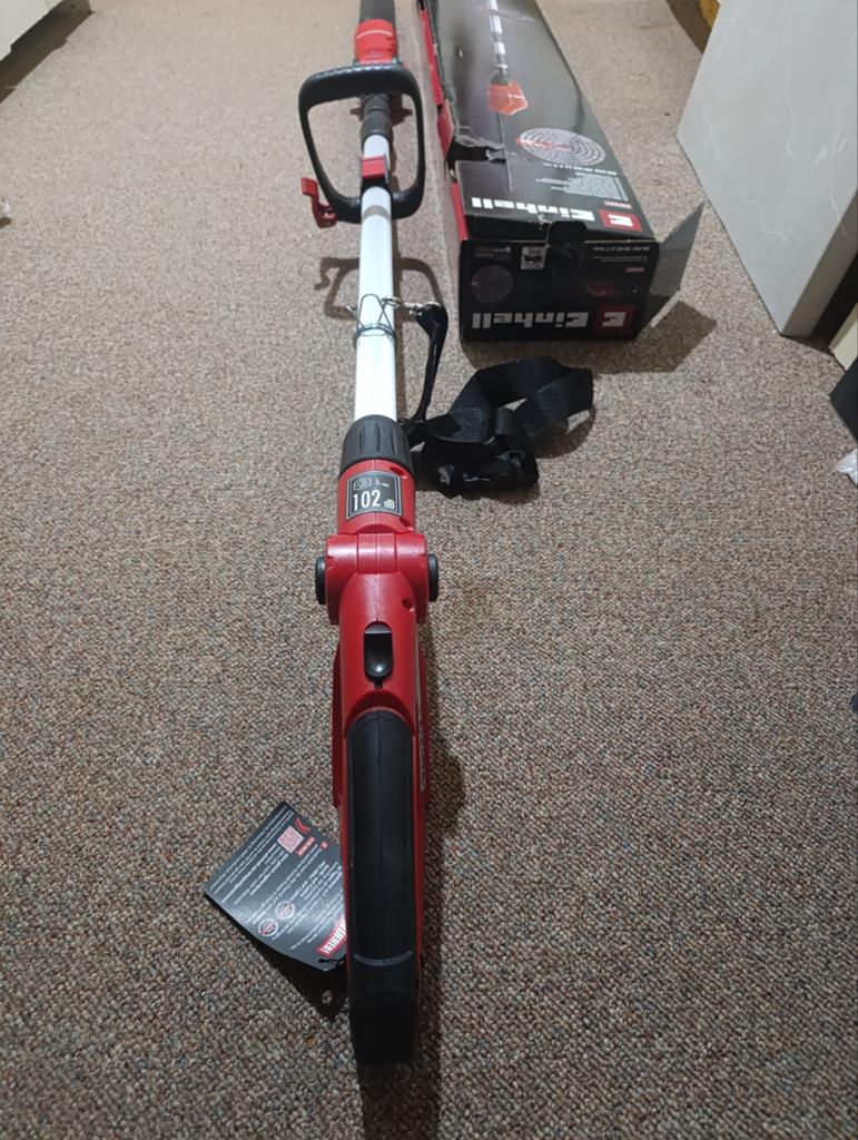 Ongebruikte heggenschaar MET lader en batterij, Ophalen