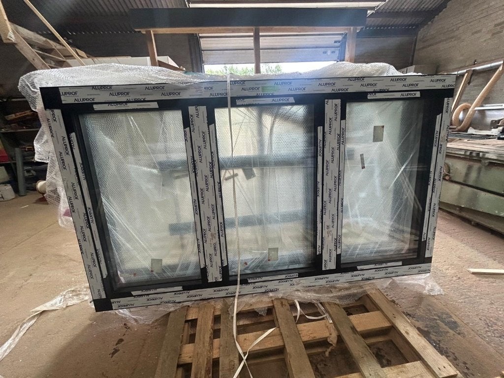 Nieuwe aluminium kozijnen tripel glas, Doe-het-zelf en Bouw, Ophalen, Inclusief glas, 75 tot 150 cm, Raamkozijn