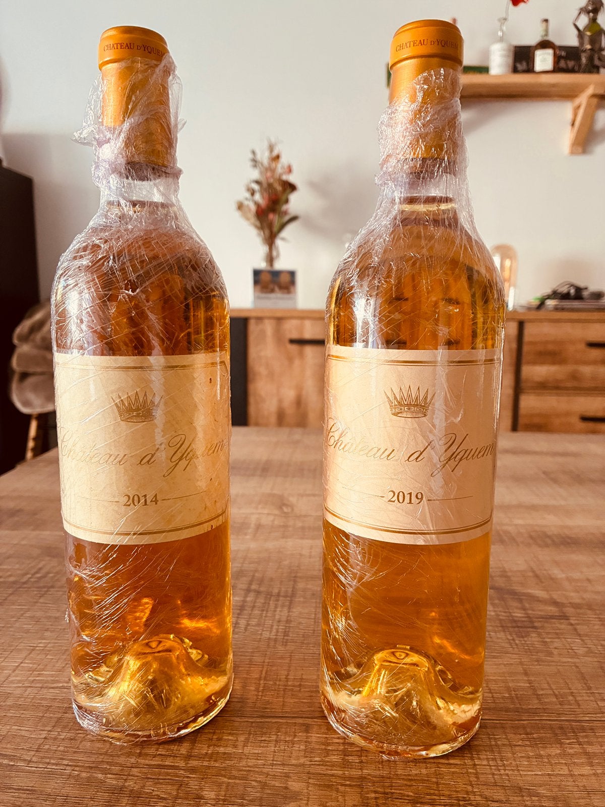2 Château D'Yquem (2014 + 2019), Verzamelen, Wijnen, Ophalen, Frankrijk, Nieuw, Witte wijn