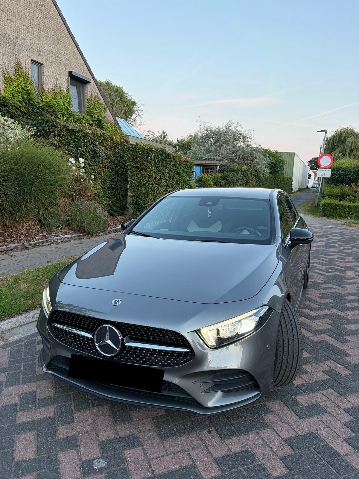 Mercedes Classe A AMG Line, Autos, Mercedes-Benz, Classe A, Achat, Euro 6, Carnet d'entretien